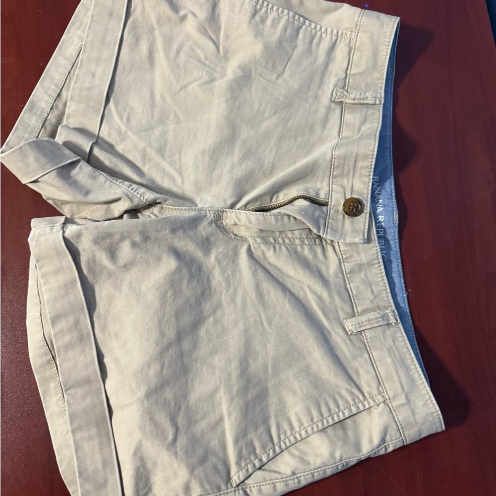 Banana Republic Khaki City Chino Shorts